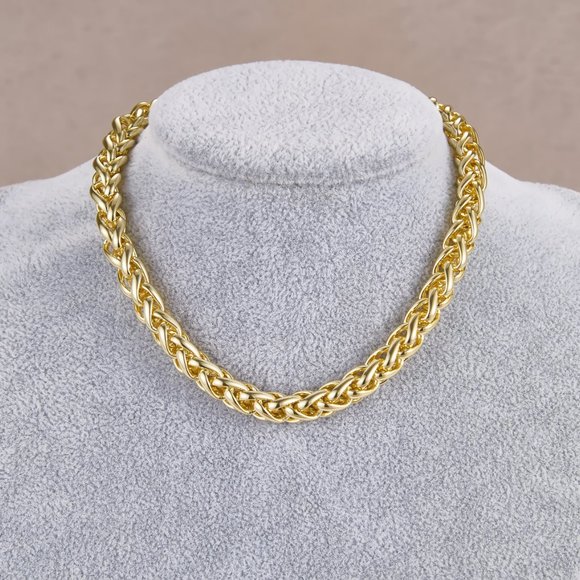 New: 18K Gold Plated Twisted Choker Chain Necklace - Picture 4 of 8
